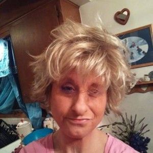 Meet your Posher, Robee